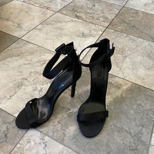 Pearl high heels stiletto brand new!